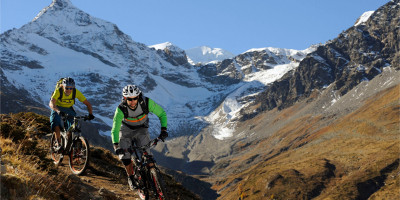 Bernina Express mountainbike tour
